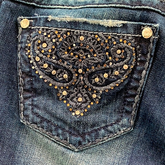 Miss Me Embellished Paisley Bootcut Jean - Picture 11 of 16